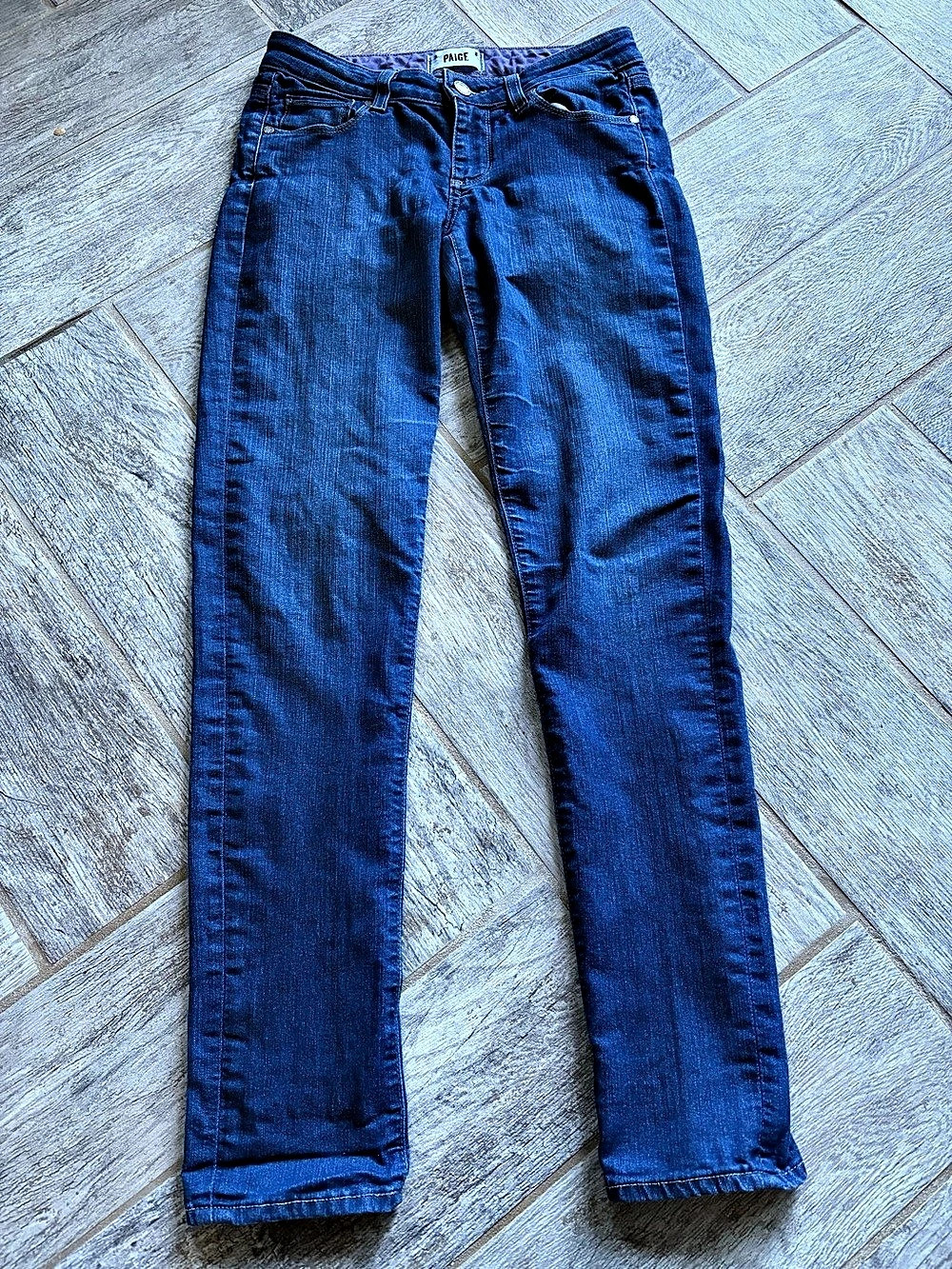 Paige Skyline Skinny Jeans in Blue Waist 26 uS size 4